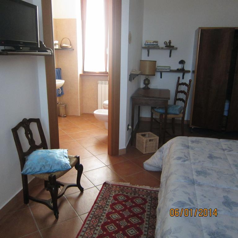 Bed And Breakfast Azienda Agricola Cascina Salazzara Magenta Zimmer foto
