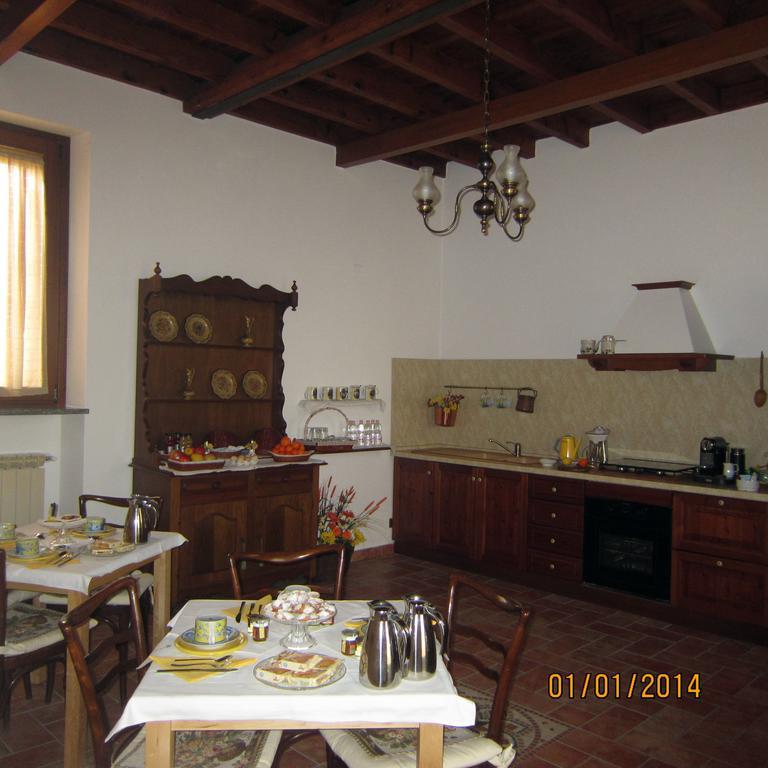 Bed And Breakfast Azienda Agricola Cascina Salazzara Magenta Zimmer foto